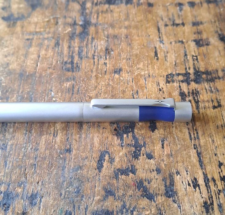 ролер Марксман Marksman rollerball pen метален, за писане с гумена част