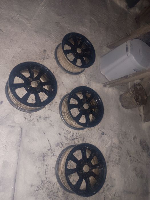 Продам титанки 14