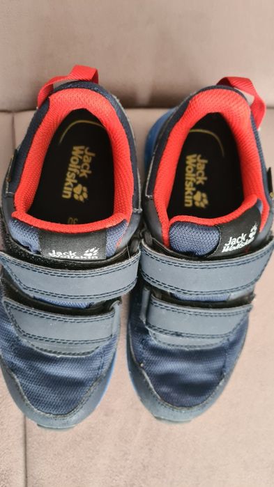 Adidasi impermeabili jack wolfskin marimea 30 (18cm)
