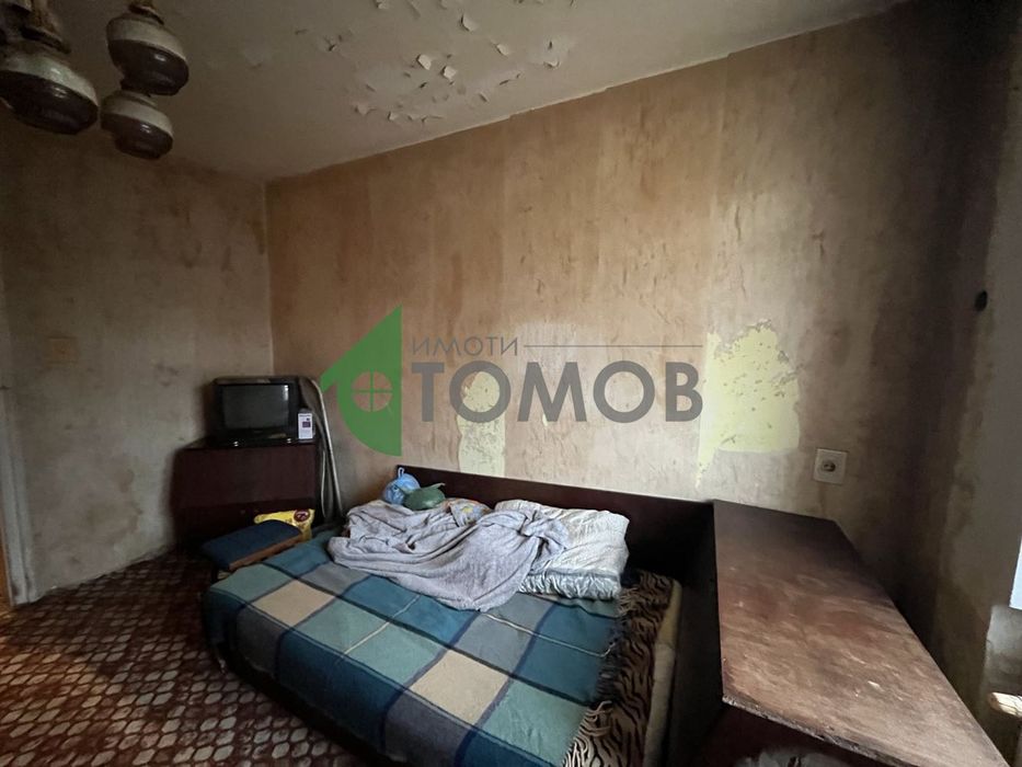 Продава се Двустаен апартамент в Шумен, Център - 75 кв.м за 1360 €/кв.м - Снимка #3