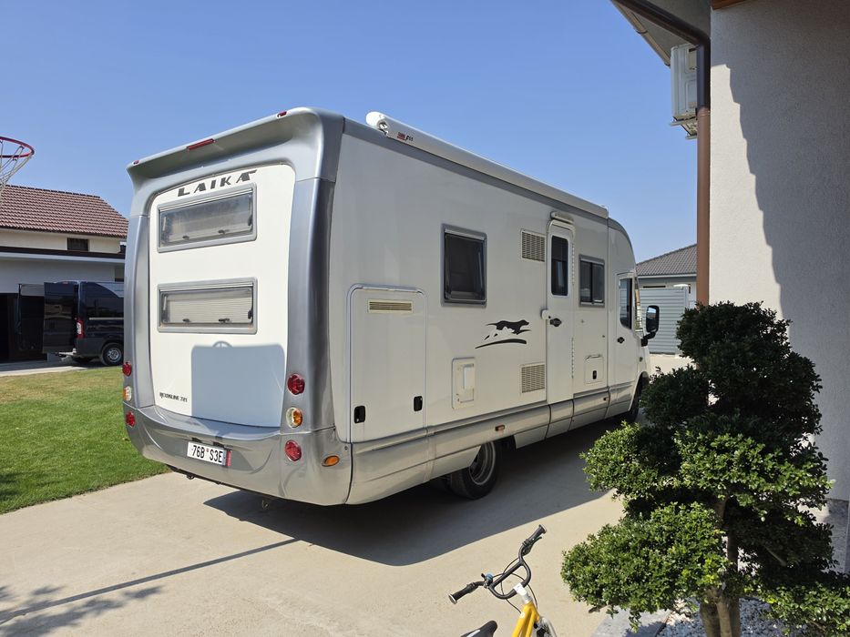 Autorulota Laika Rexosline 721, autocaravana iveco daily 35c18