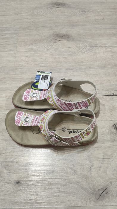 Сандали для девочки