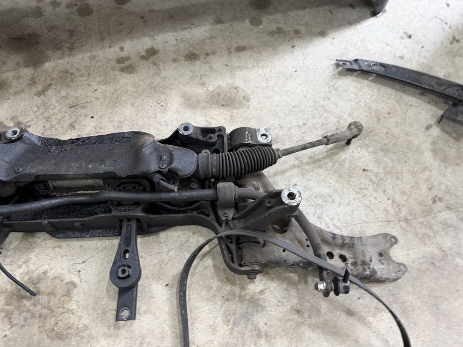 Преден мост Volkswagen Tiguan 2.0TDI