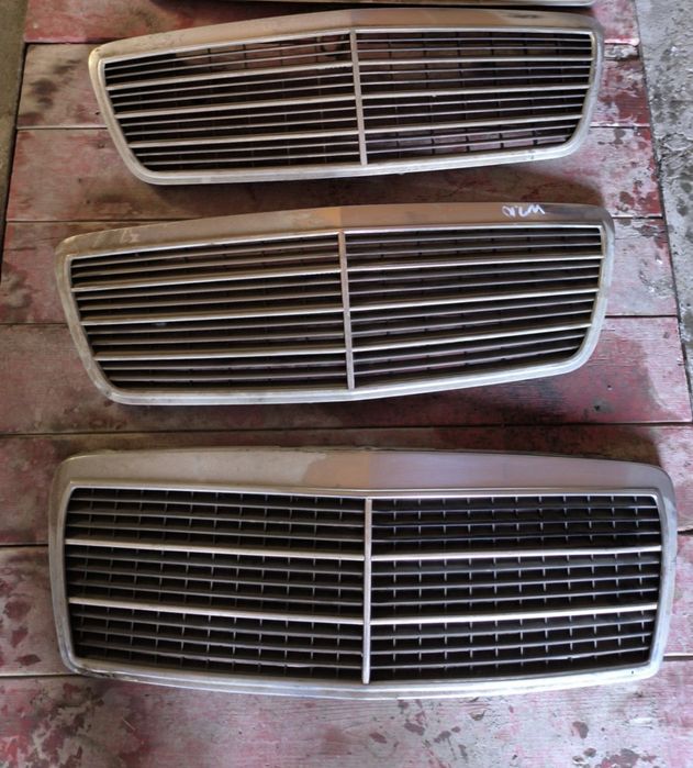 Продам решотка радиатора Мерседес С класса, Е 210 рест,