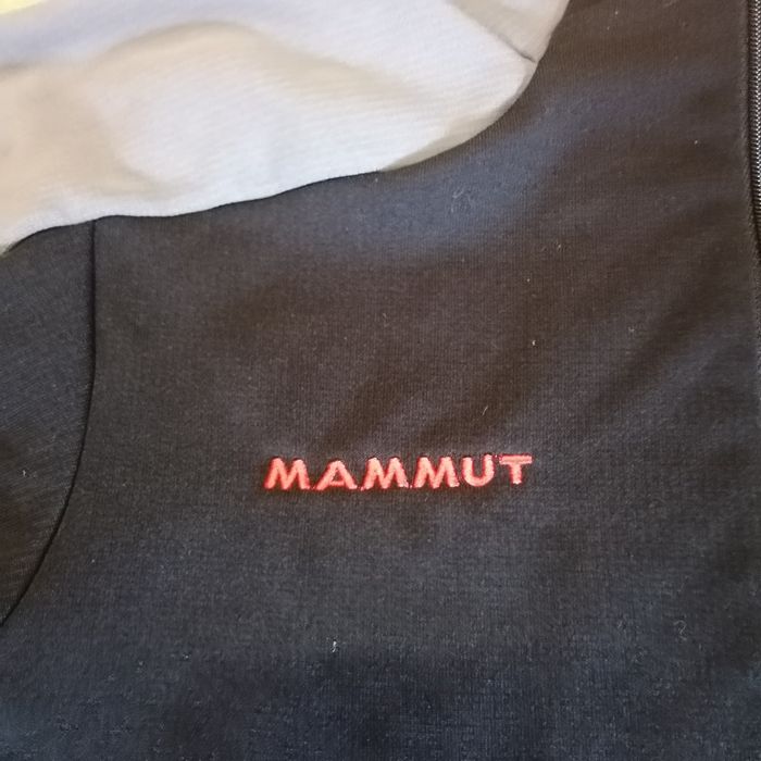 Дамска спортна тениска Mammut Размер M