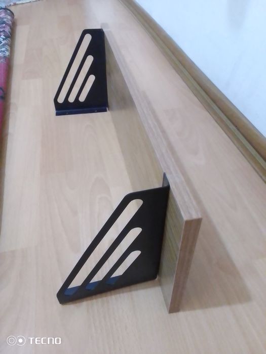 Кронштейны для полок. крепление.С листа. Хорошего качества. Полка