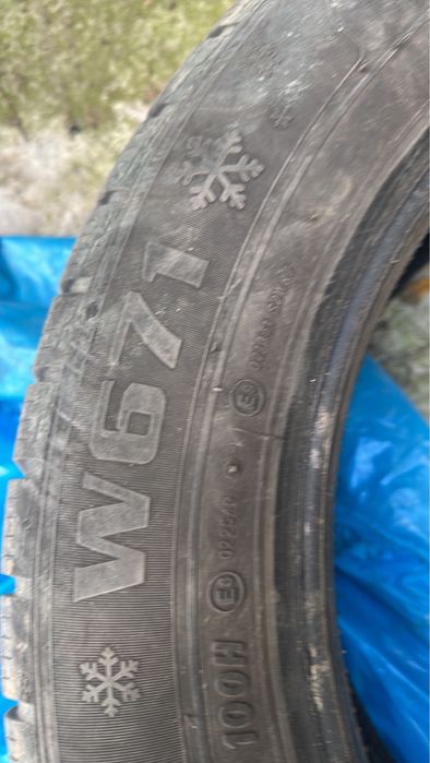 Зимни гуми 215/60R17