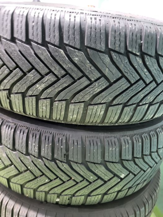 2 бр зимни 205/60/16 Michelin