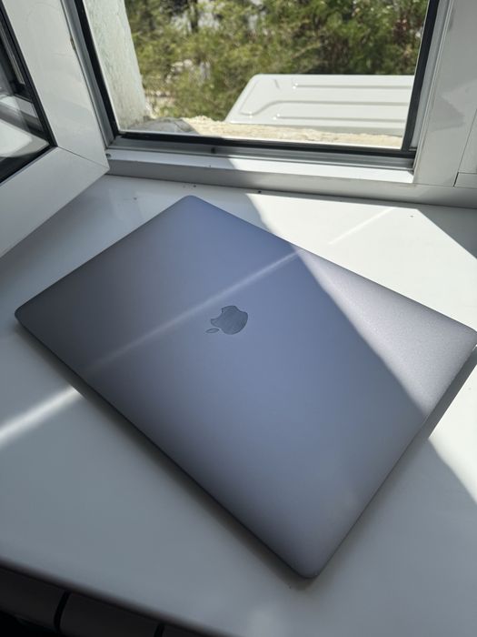 Macbook i9 512gb