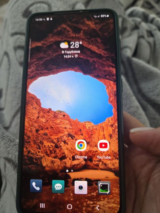 Продавам Samsung S21 5G