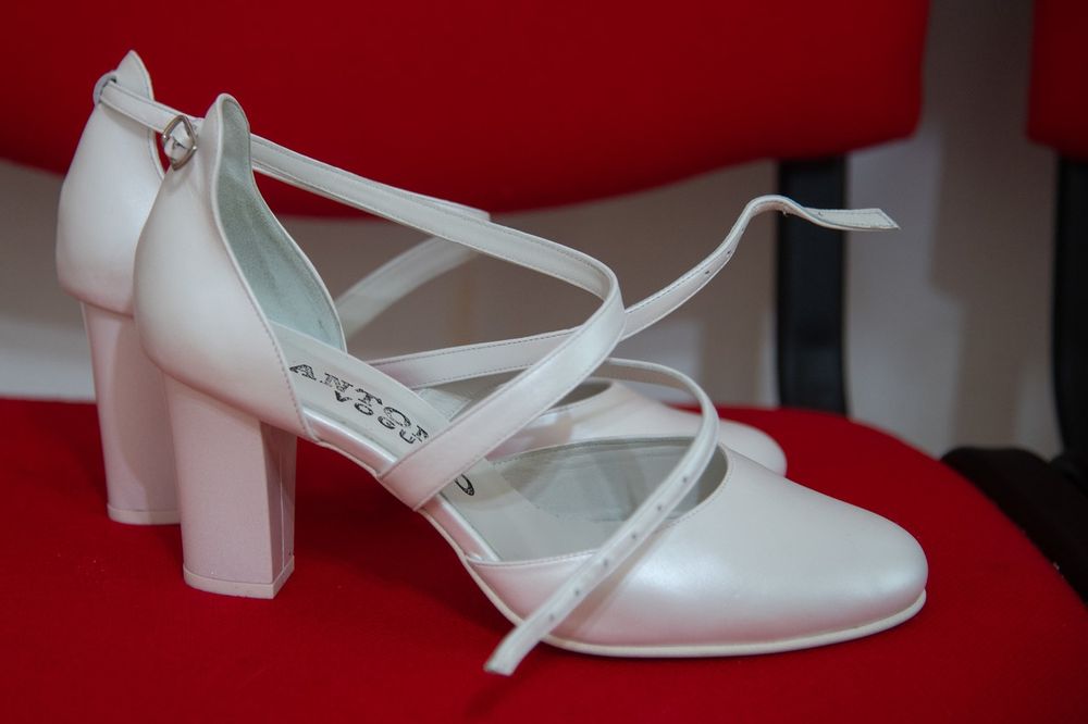 Vând Rochie de mireasa în