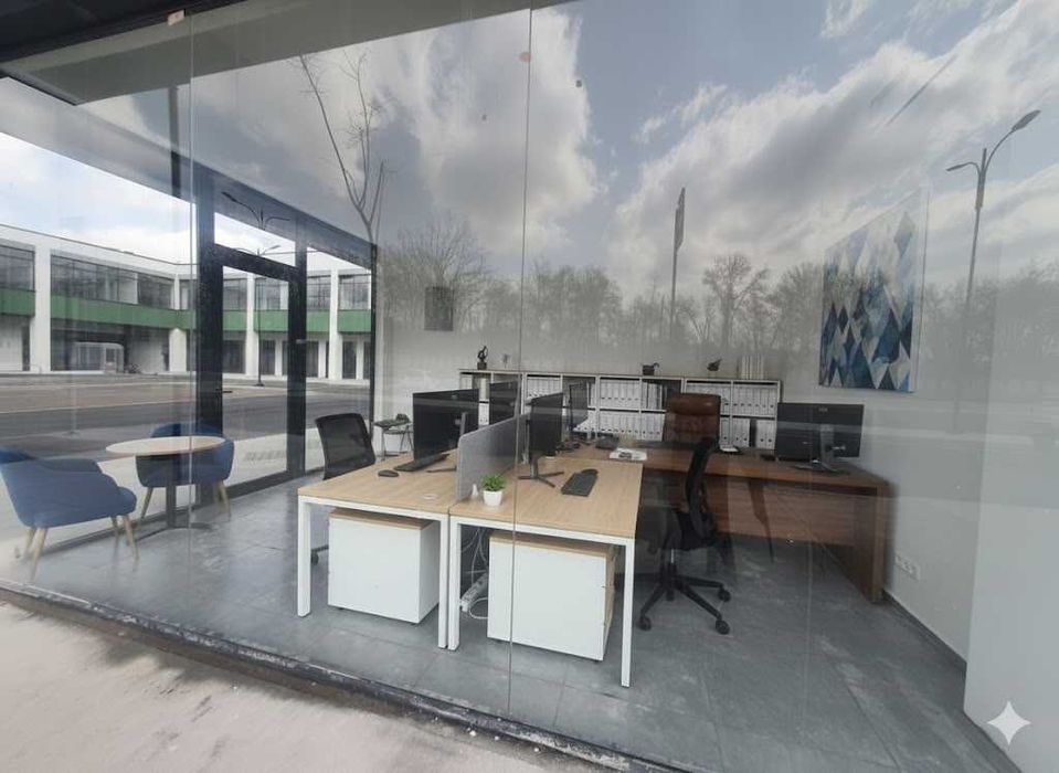 Сдаю в аренду магазин под офис учебный центр, магазин склад 1 км метро