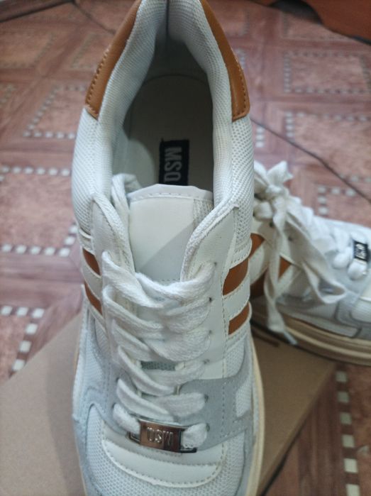 Кроссовка мужской