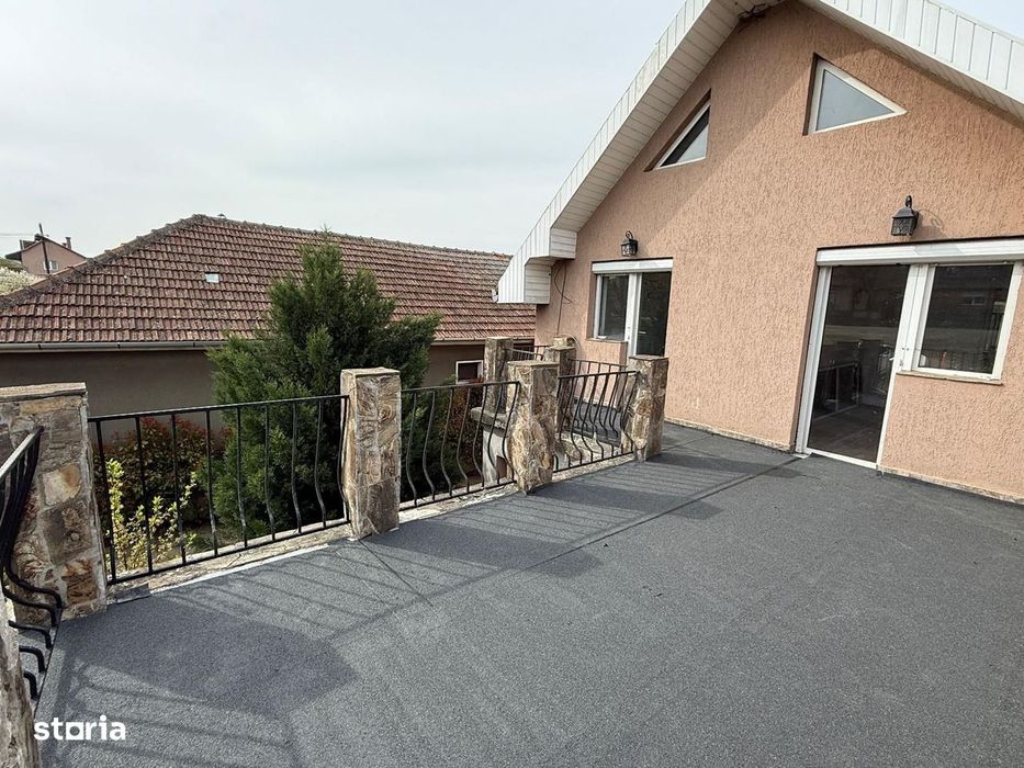 Casa De Vanzare