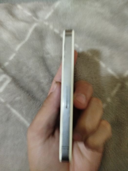 Iphone 4 hamma joyi ishlaydi aybi iclodga tushgan