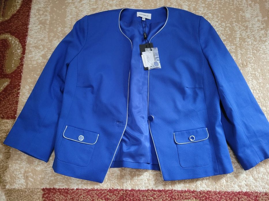 Costum albastru Antonelle Paris marimea 38