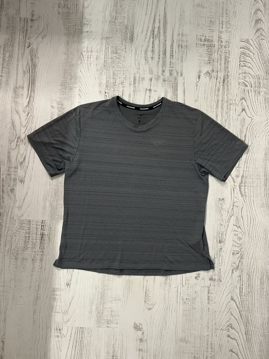 Мъжки горници и тениски