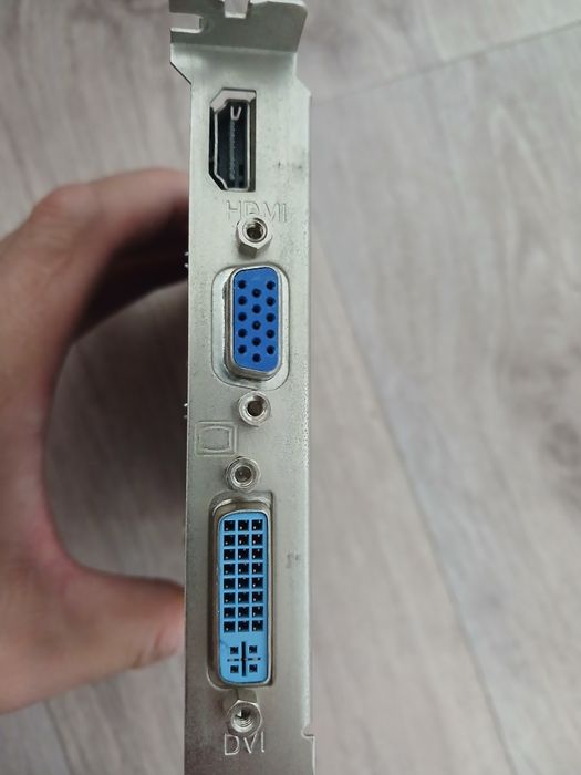 Видеокарта Gigabyte Hd4670