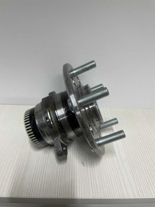 Ступица на Mitsubishi