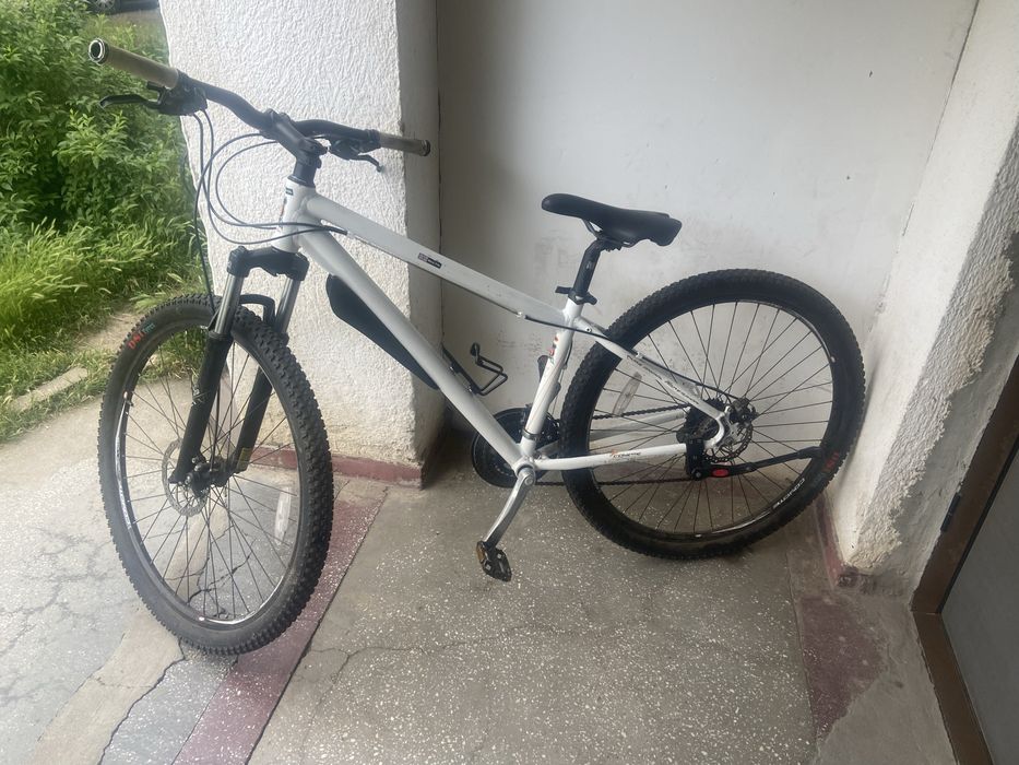 Bicicleta 29 frane pe disk