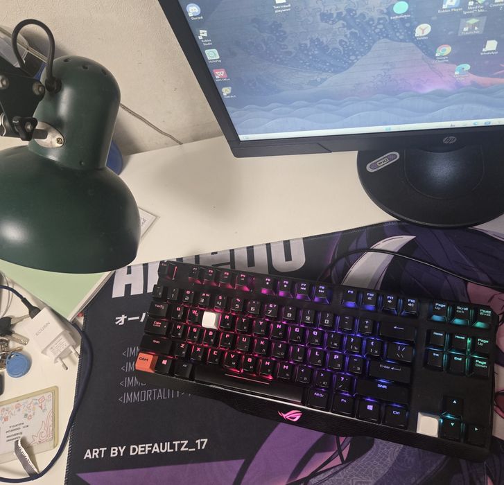 СРОЧНО продам клаву ASUS