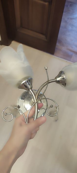 Продам светильник бра на стену