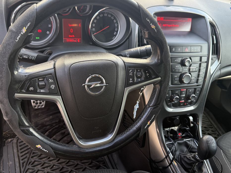 Opel Astra J - 1.4 turbo benzina