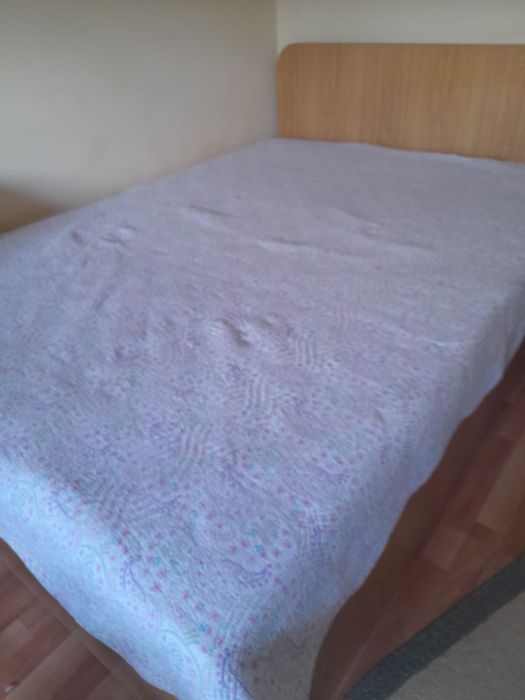 Vand pat si mobilier