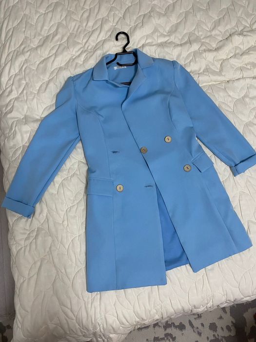 Продам модные одежды 44