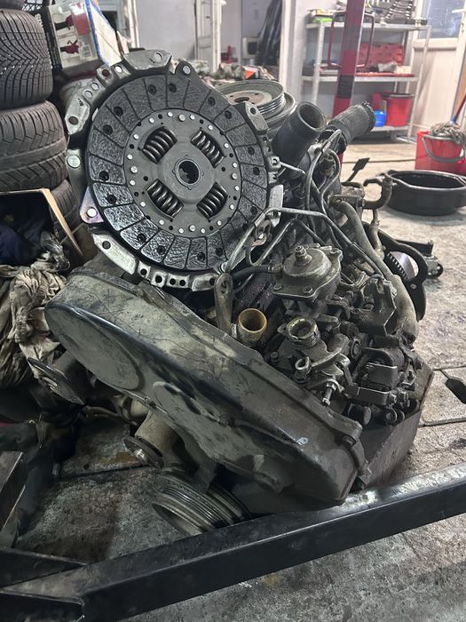 Vand motor mitsubishi pajero 2.5