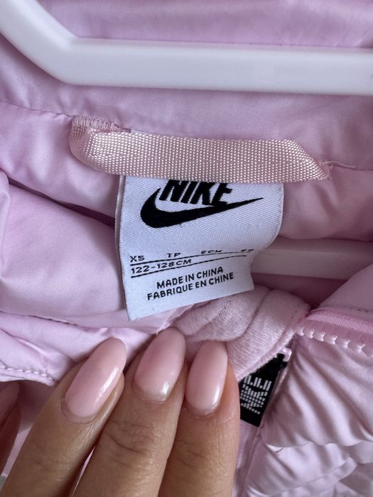 Пухено яке nike 122-128