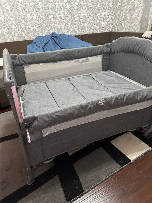 Продаётся детский манеж