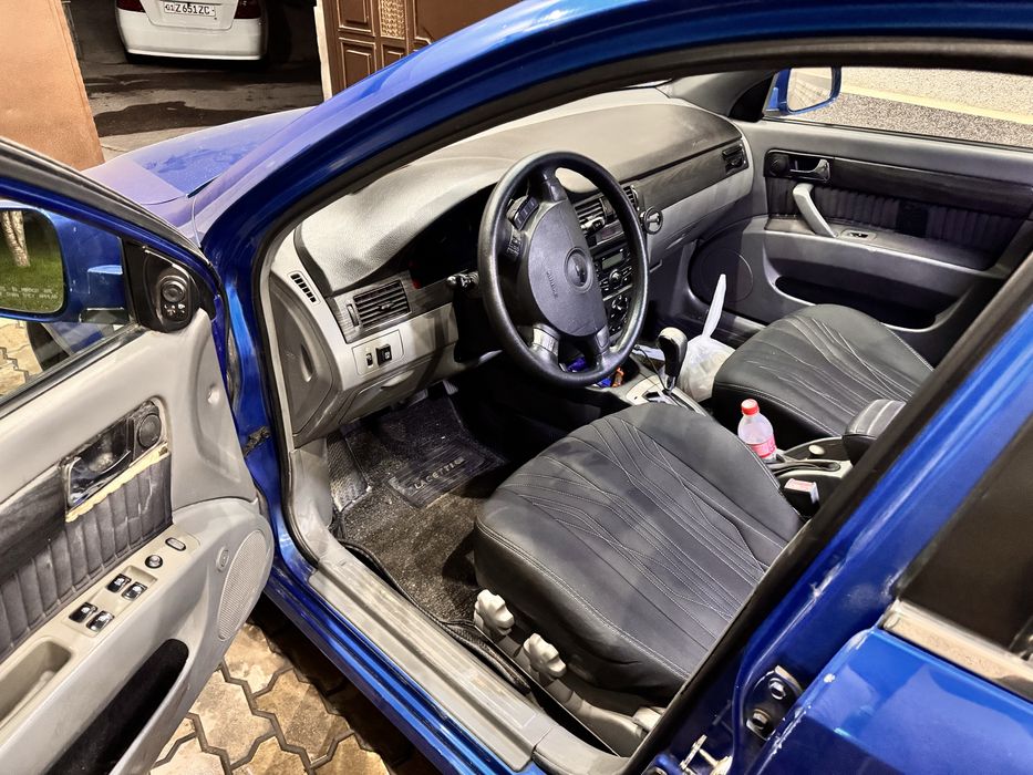 Lasetti 2015 aftamat srochna sotiladi