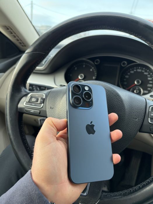 iPhone  15 pro 256 gb