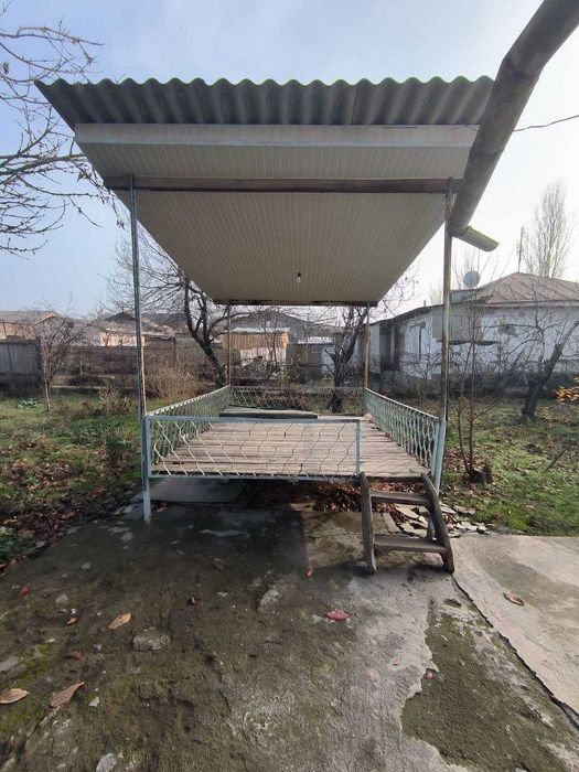 Hovli sotiladi 3.3 sotix Qibray Chinobod Продается участок 330м Кибрай