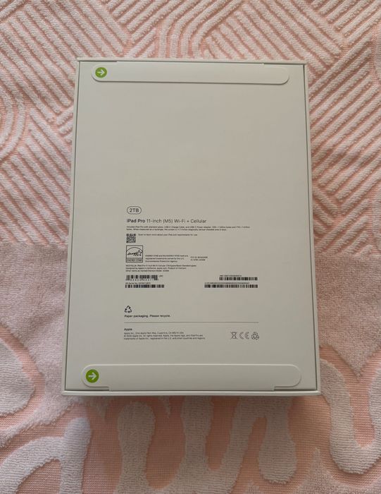 Чисто Нов IPad Pro 11 инча M5 Чип 2 TB памет WiFi + Cell