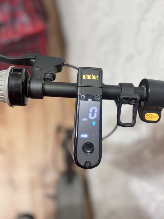 Продам электросамокат