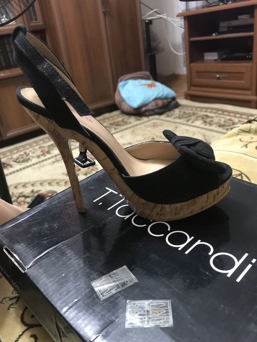 Женская обувь