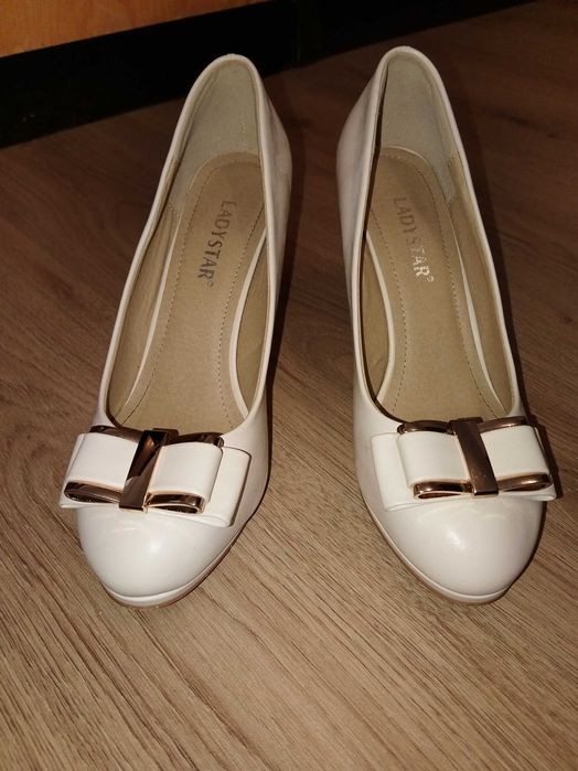 Бални обувки на ток 39 номер