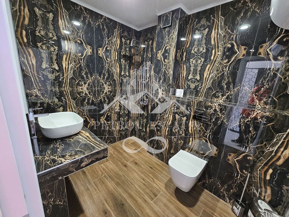 Продава се Двустаен апартамент в Велинград - 74 кв.м за 1802 €/кв.м - Снимка #8