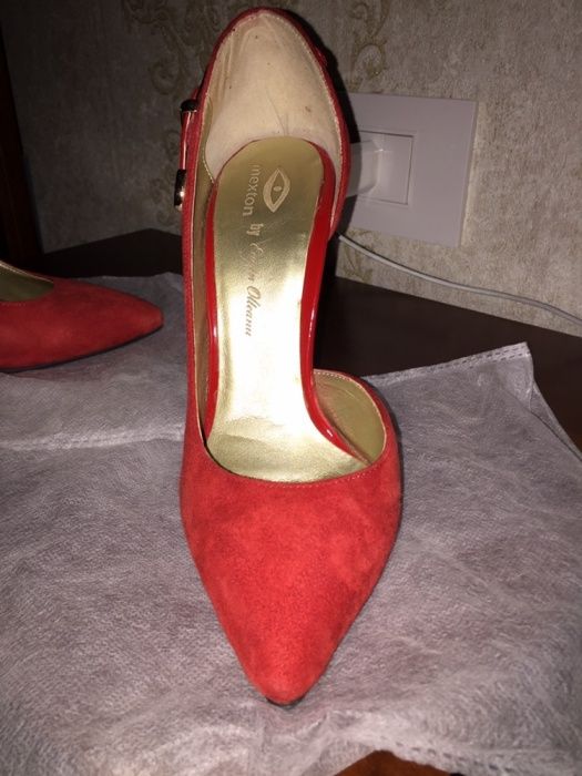Pantofi stileto din piele model MEXTON!