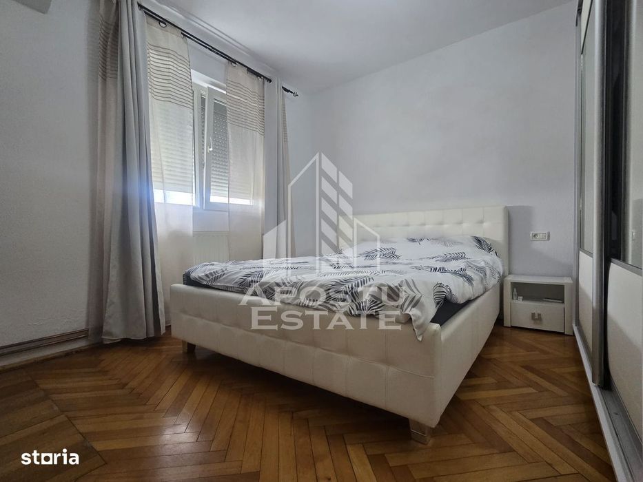 Apartament 3 camere decomandat, etaj 4/4 negociabil