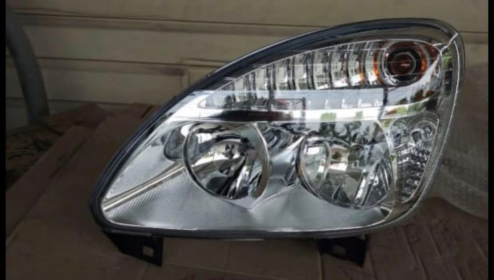 Продам  фары газель бизнес