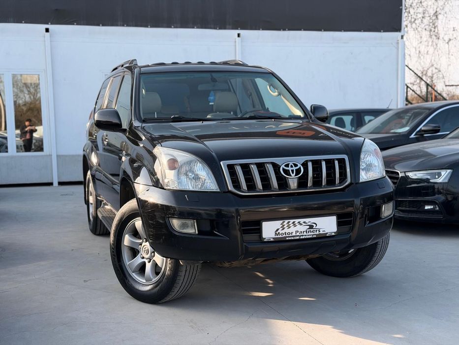 Toyota Land Cruiser 7 locuri/Trapa/Istoric/Ulei grup,cutie,motor schimbate recent