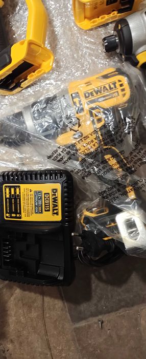 Инструменти DeWalt