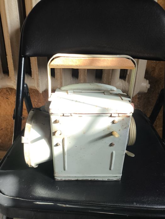 Продам ж.д фонарь