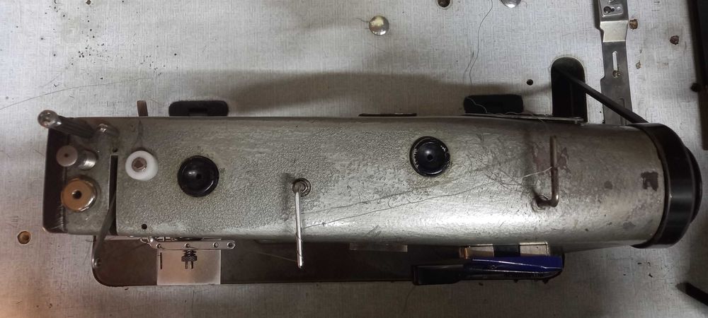 Masina de cusut industriala robusta - full metal