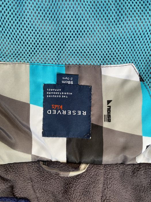 Утепленная фирменная куртка на мальчика