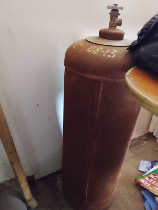 Газовый баллон продам