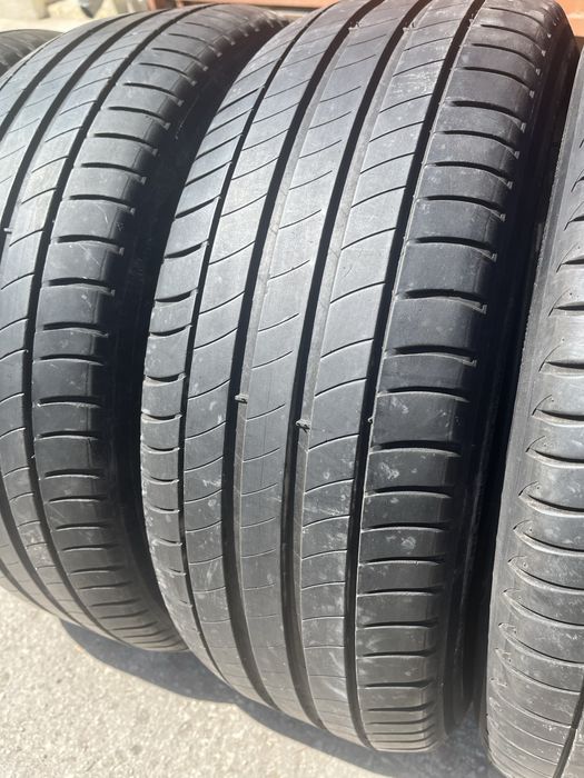 4 бр. летни гуми 215/55/17 Michelin DOT 0818 4,5-5 mm